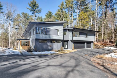 363 College Rd, Concord, MA, 01742-5418 | Card Image