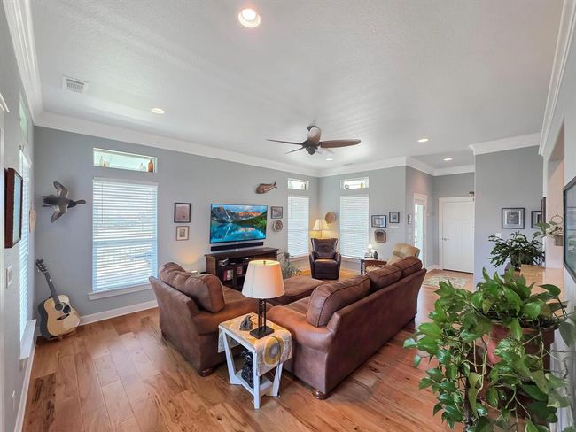 906 Westview, House other with 4 bedrooms, 3 bathrooms and 2 parking in Crystal Beach TX | Image 19