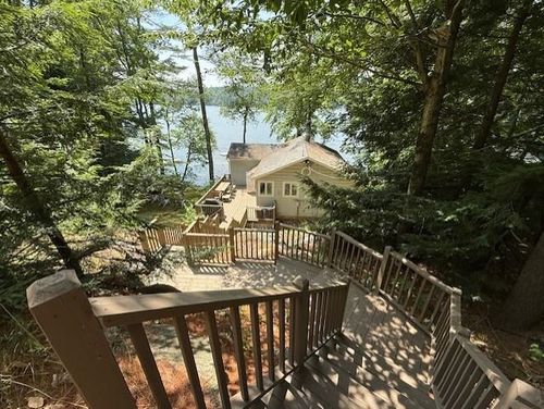 41 N Shore Rd, Sunapee, NH, 03782-3609 | Card Image