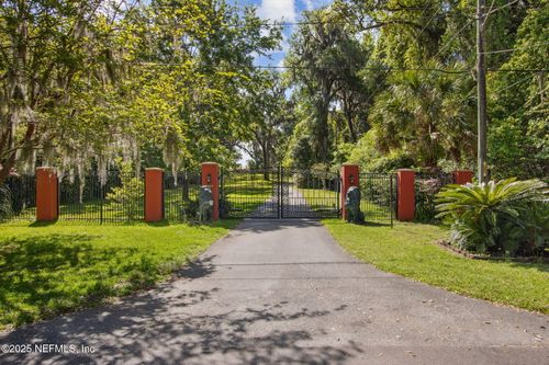 2703 Holly Point Rd E, ORANGE PARK, FL, 32073-5636 | Card Image
