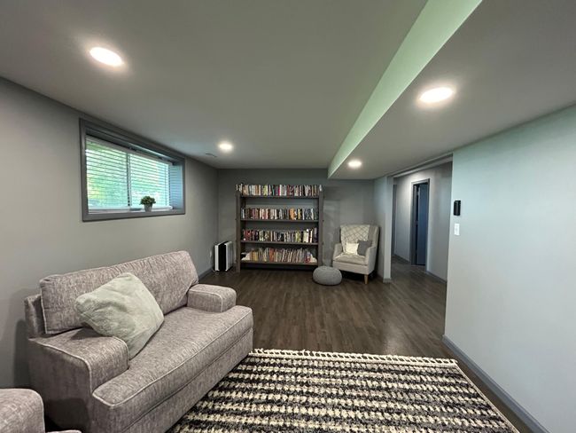 Let's enjoy a book | Image 38