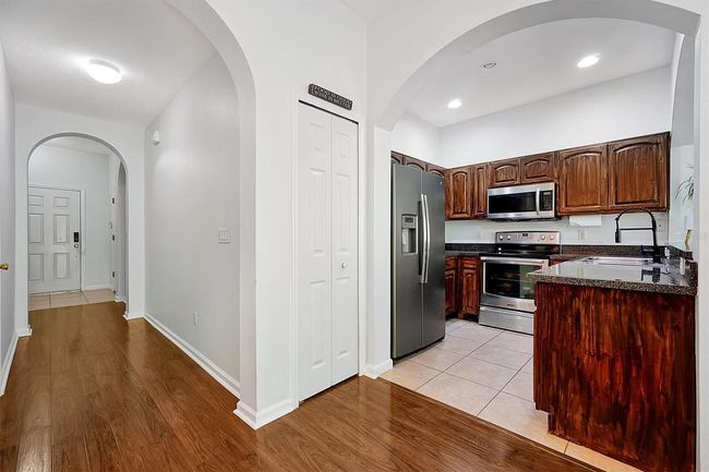 10374 Park Commons Dr, Townhouse with 3 bedrooms, 3 bathrooms and null parking in ORLANDO FL | Image 7