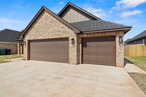 10505 Sw 51st St, Mustang, OK, 73064-5069 | Card Image