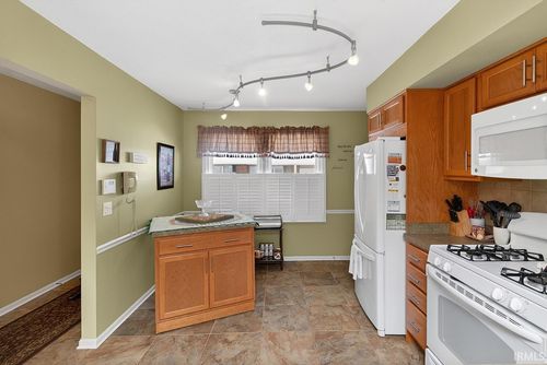 4605 Rivers Edge Dr, Mishawaka, IN, 46544-4166 | Card Image