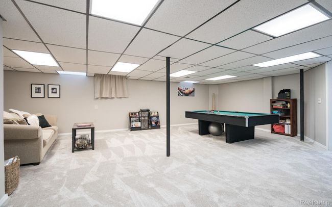 37-web-or-mls-4096 Villager Dr-37.jpg | Image 32