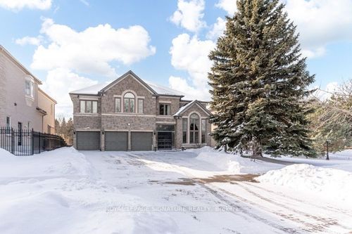 140 Boake Trail, Richmond Hill, ON, L4B3V8 | Card Image