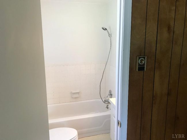 112 Half Moon Ln, House other with 3 bedrooms, 3 bathrooms and null parking in Rustburg VA | Image 27