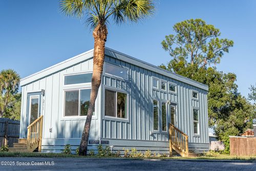 211 Teal Dr, Cocoa, FL, 32926-3101 | Card Image