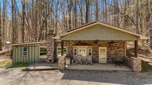1525 Cove Ln, Oliver Springs, TN, 37840-2238 | Card Image
