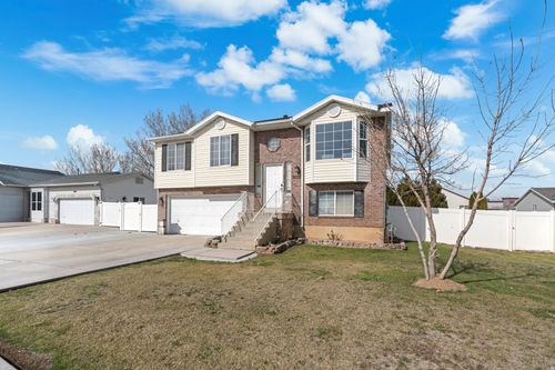 2058 1570, Clinton, UT, 84015-5807 | Card Image