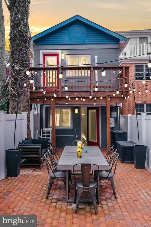 220 West St, ANNAPOLIS, MD, 21401-3424 | Card Image