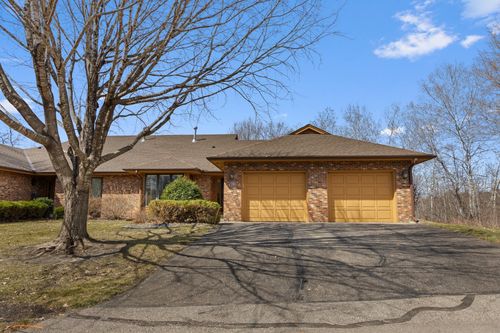 19 Anemone Cir, North Oaks, MN, 55127-6246 | Card Image