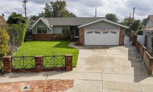 10434 Hillview Ave, Chatsworth, CA, 91311-2121 | Card Image