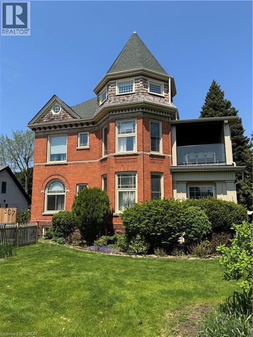 lower-307 Queenston Street, St. Catharines, ON, L2P2X5 | Card Image