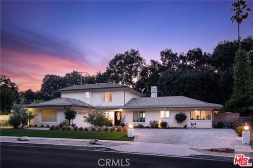 4665 San Feliciano Dr, Woodland Hills, CA, 91364-5040 | Card Image