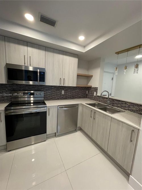106-10950 Nw 82nd St, Doral, FL, 33178 | Card Image