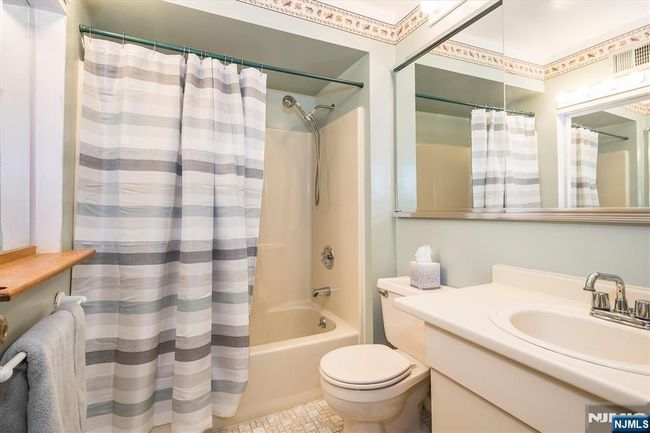 34 John St, Condo with 2 bedrooms, 1 bathrooms and null parking in Bloomfield NJ | Image 21