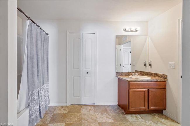 420 Se 13 Th Ct, House other with 4 bedrooms, 3 bathrooms and 2 parking in Cape Coral FL | Image 27