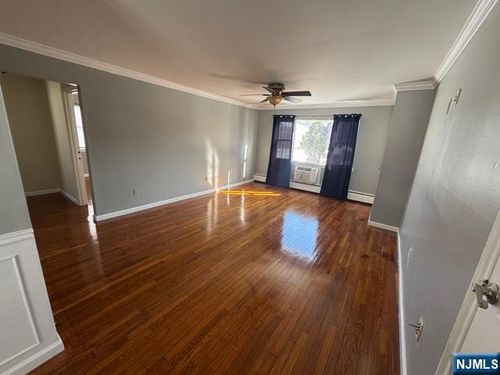 43 Conforti Ave, West Orange, NJ, 07052-2819 | Card Image