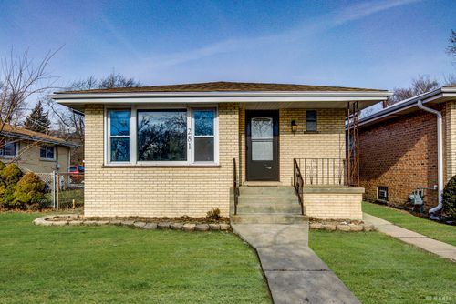 281 E 163rd St, Harvey, IL, 60426-5961 | Card Image