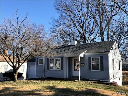 3134 La Vista Dr, Saint Ann, MO, 63074-3828 | Card Image