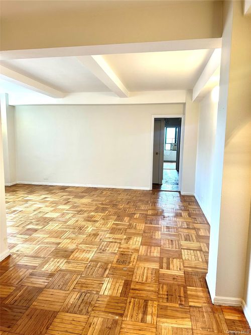 apt-11a-20 Metropolitan Oval, Bronx, NY, 10462-6759 | Card Image