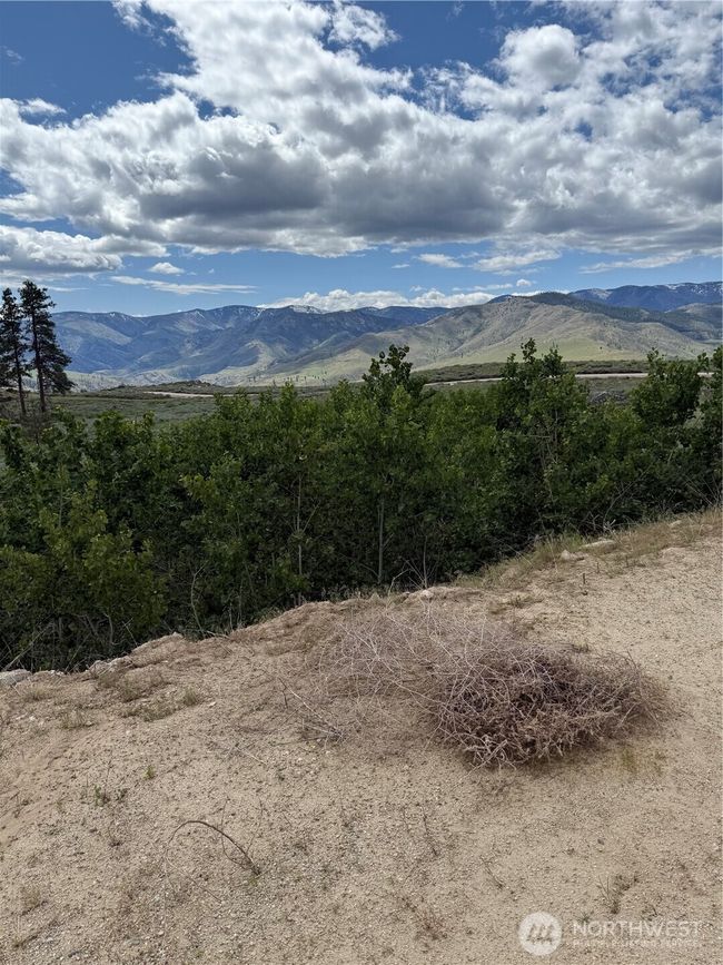 A view to the South | Image 8