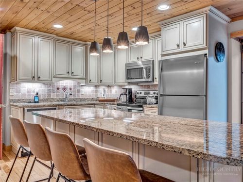 b11-388 Skyleaf Drive, Sugar Mountain, NC, 28604 | Card Image
