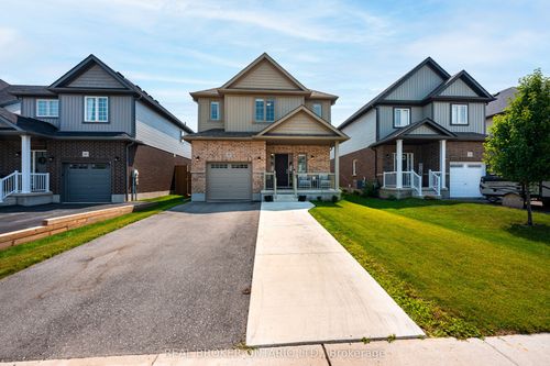 69 Miranda Path, Elmira, ON, N3B0A1 | Card Image