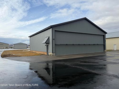 41 Airport Ln, Afton, WY, 83110-8714 | Card Image