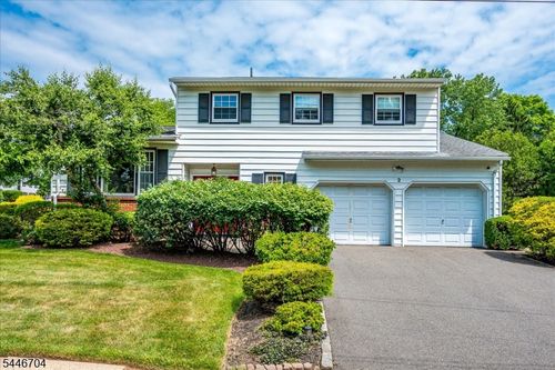 2 Eagle Rd, Edison, NJ, 08820-2762 | Card Image