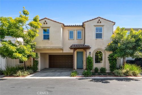 945 Brilliance Ln, Costa Mesa, CA, 92626-4311 | Card Image