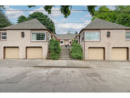 2-130 Se 31st Ave, Portland, OR, 97214-1980 | Card Image
