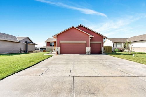 1052 N Casado Ct, Goddard, KS, 67052-9577 | Card Image