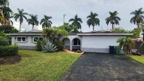 8880 Sw 183rd Ter, Palmetto Bay, FL, 33157-5956 | Card Image