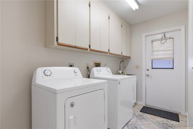 4749 N Pink Poppy Dr, House other with 3 bedrooms, 2 bathrooms and 4 parking in BEVERLY HILLS FL | Image 42