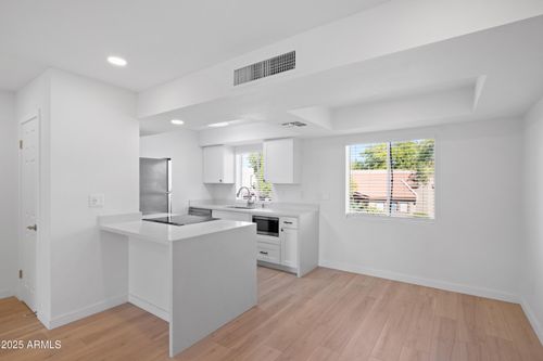 271-4444 E Paradise Village Pkwy N, Phoenix, AZ, 85032-6818 | Card Image