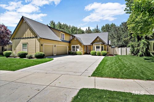 817 N Shadowridge Ave, Eagle, ID, 83616 | Card Image