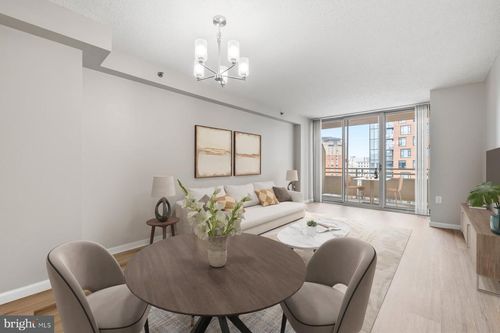 712-4801 Fairmont Ave, BETHESDA, MD, 20814-6049 | Card Image