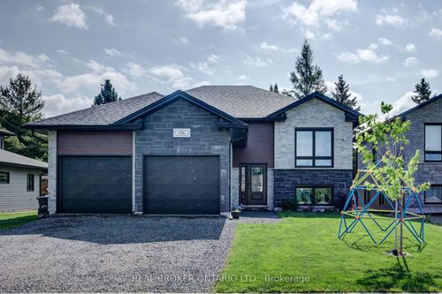 136 Hollybrook Cres, Azilda, ON, P0M1B0 | Card Image