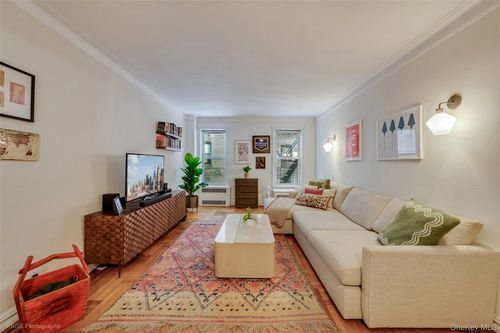 apt-1d-41-08 43rd St, Sunnyside, NY, 11104-2530 | Card Image