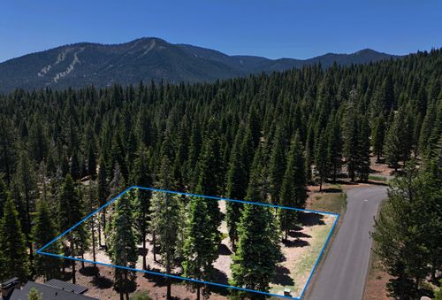 9188 Tarn Cir, Truckee, CA, 96161-4379 | Card Image