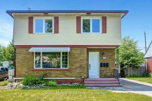 2-1952 Othello Ave, Ottawa, ON, K1G2A4 | Card Image