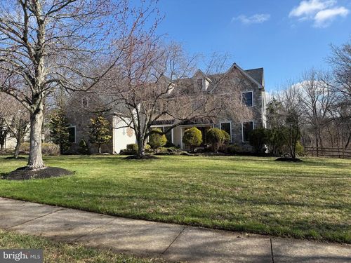 118 Davis Dr, North Wales, PA, 19454-1228 | Card Image