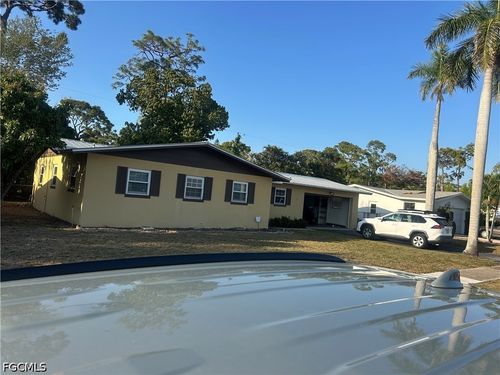 5 Broadway Cir, Fort Myers, FL, 33901-8006 | Card Image