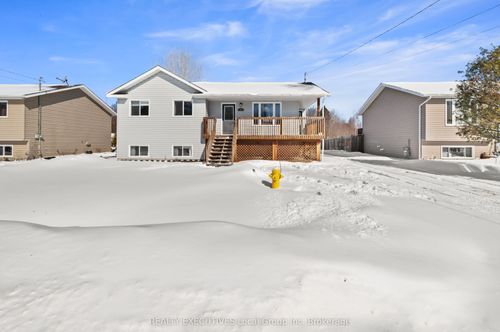 519 Demers St, Sturgeon Falls, ON, P2B0A1 | Card Image