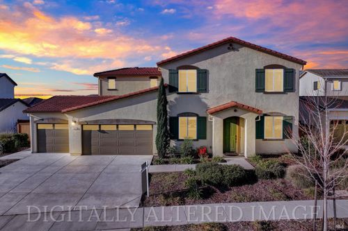 1695 Blossom Way, Dixon, CA, 95620-3914 | Card Image