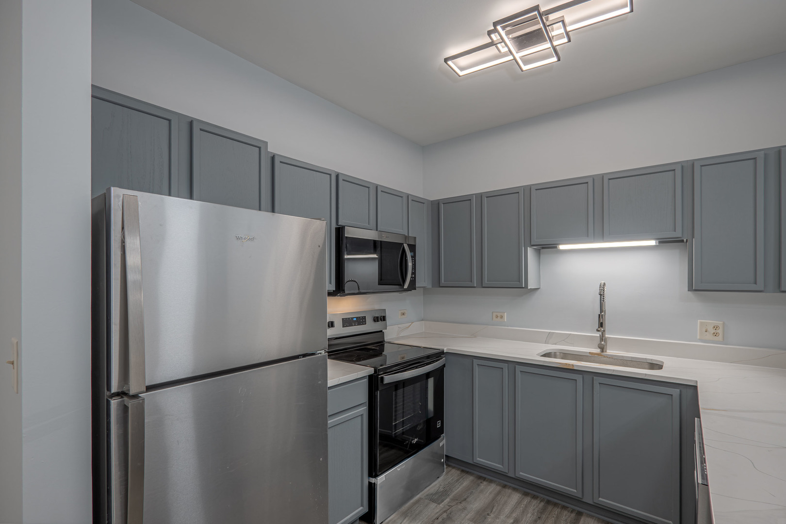 Residential Lease in Elgin 5