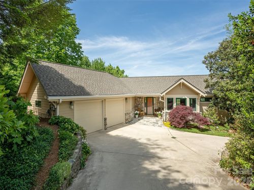 35 Carriage Forest Court, Hendersonville, NC, 28791 | Card Image