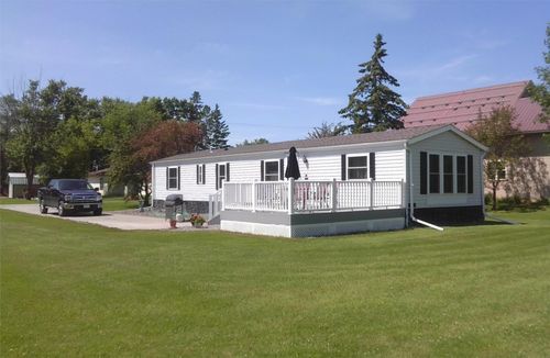 211 4th Avenue Se, Baudette, MN, 56623 | Card Image